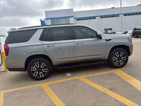 Certified 2024 GMC Yukon AT4 w/ Technology Package AWD/4WD image 7