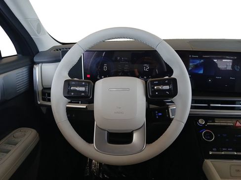 Used 2026 Hyundai Santa Fe SEL FWD image 12