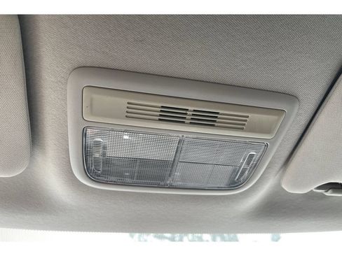 Certified 2017 Honda HR-V LX image 23
