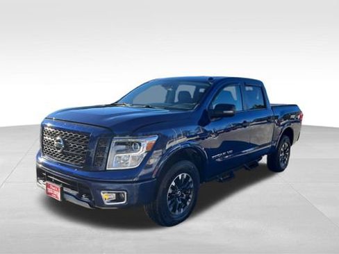 Used 2019 Nissan Titan PRO-4X AWD/4WD image 7