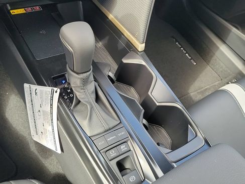 New 2026 Toyota Camry SE FWD image 18
