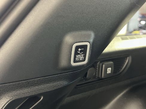 Used 2025 Jeep Grand Cherokee Altitude AWD/4WD image 26
