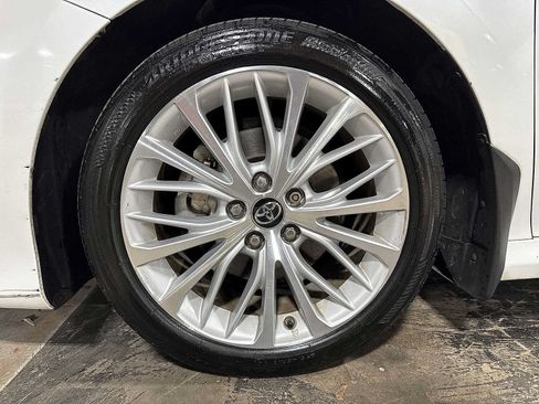 Certified 2018 Toyota Camry XLE w/ Audio Package FWD image 10
