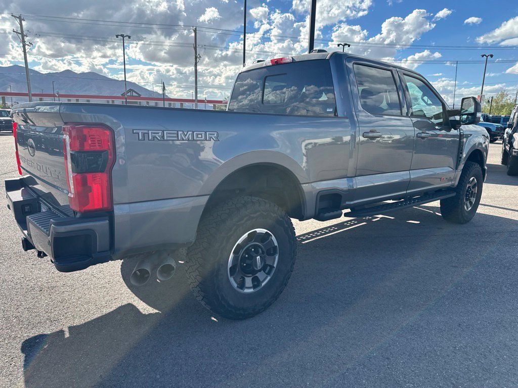 Used 2024 Ford F250 Lariat w/ Lariat Ultimate Package AWD/4WD image 4