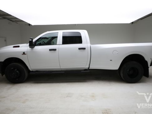 New 2026 RAM 3500 Tradesman AWD/4WD image 2