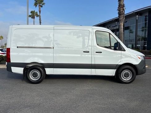 Used 2026 Mercedes-Benz Sprinter 2500 image 2