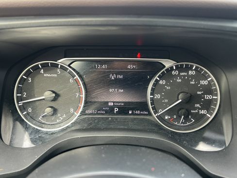 Used 2023 Nissan Rogue SL w/ SL Premium Package image 16