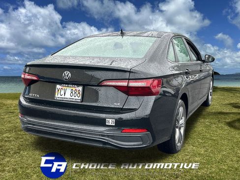 Used 2024 Volkswagen Jetta SE image 7