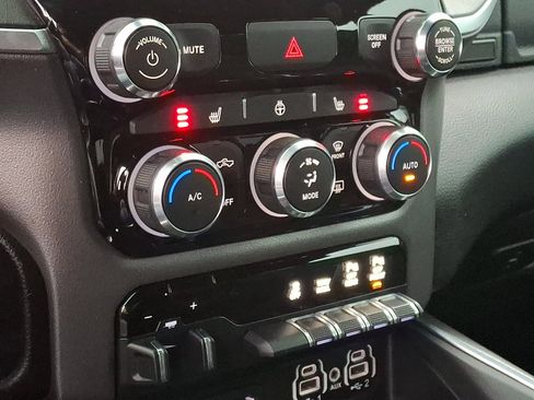 Used 2019 RAM 1500 Big Horn image 22