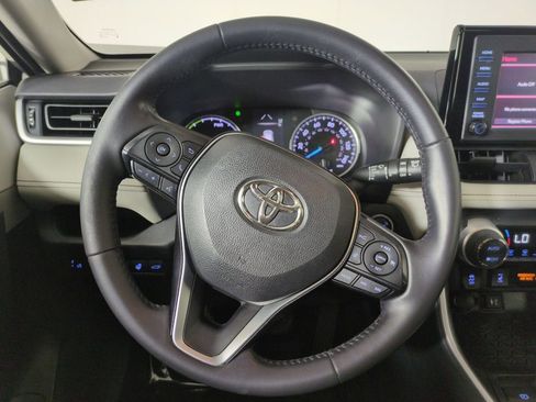 Used 2019 Toyota RAV4 XLE w/ Convenience Package AWD/4WD image 17