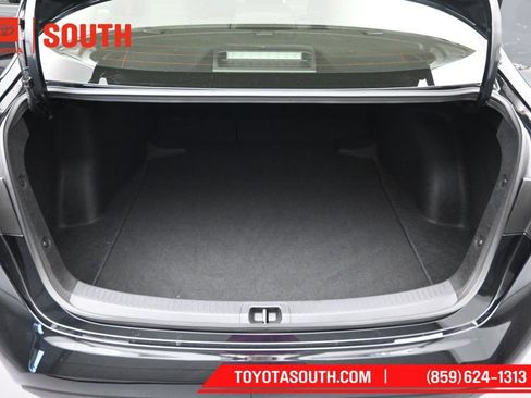 Used 2026 Toyota Corolla LE FWD image 28
