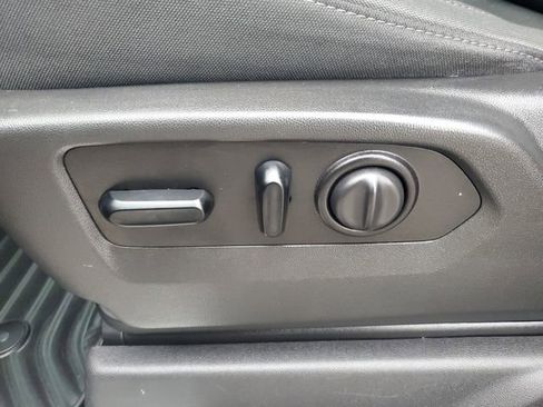 Certified 2021 Chevrolet Silverado 1500 RST image 19