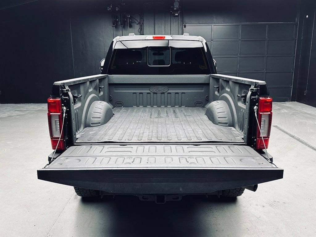 Used 2022 Ford F250 Lariat w/ Tremor Off-Road Package AWD/4WD image 37