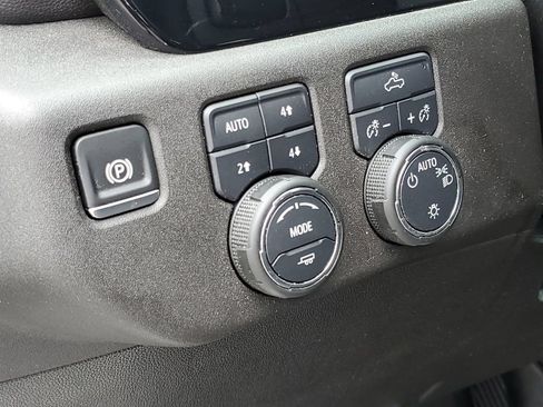 Certified 2024 Chevrolet Silverado 1500 LT AWD/4WD image 10