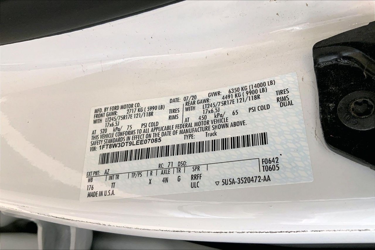 Used 2020 Ford F350 Limited AWD/4WD image 33