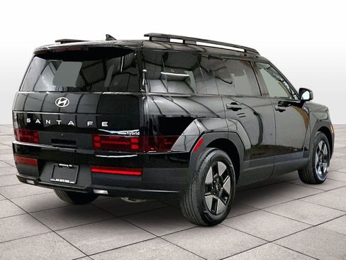 Used 2025 Hyundai Santa Fe SEL AWD/4WD image 11