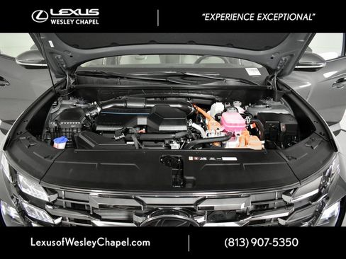 Used 2025 Hyundai Tucson Limited w/ Tow & Go Package image 17