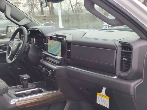 New 2026 Chevrolet Silverado 1500 RST w/ Convenience Package II AWD/4WD image 22