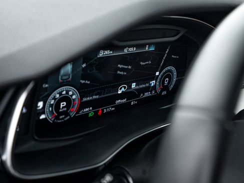 Used 2021 Audi Q7 3.0T Premium image 11