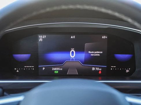 Used 2022 Volkswagen Tiguan SE image 21