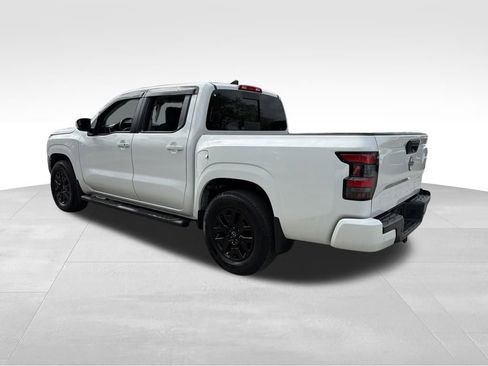 Certified 2024 Nissan Frontier SV w/ SV Convenience Package image 5