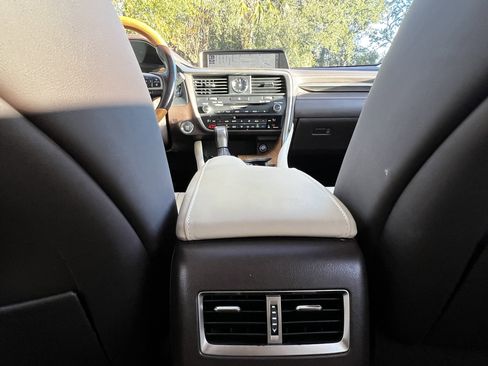 Used 2018 Lexus RX 350L image 38