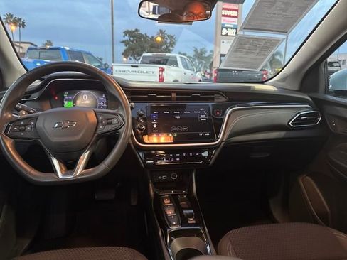 Certified 2023 Chevrolet Bolt EUV LT image 12