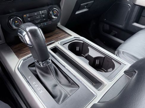 Used 2019 Ford F150 Lariat image 21