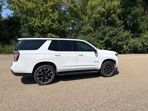 Used 2021 Chevrolet Tahoe RST w/ Luxury Package AWD/4WD image 16