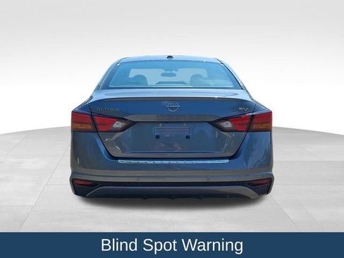 Used 2023 Nissan Altima 2.5 SV FWD image 6