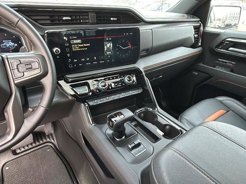 Certified 2025 GMC Sierra 1500 AT4 w/ AT4 Premium Package image 22