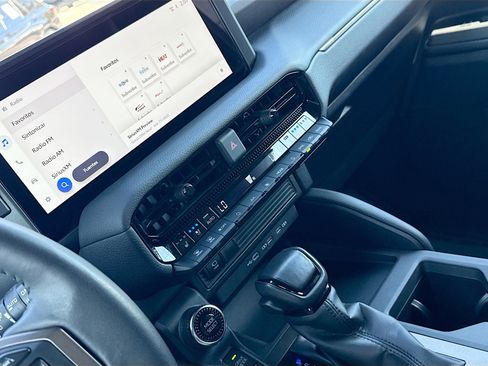 Used 2024 Toyota Land Cruiser image 27