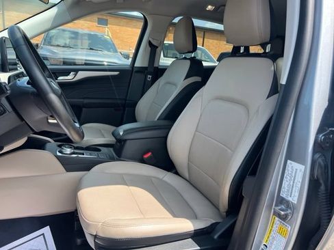 Certified 2022 Ford Escape SEL w/ Technology Package FWD image 18