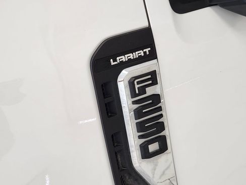 Used 2024 Ford F250 Lariat AWD/4WD image 12