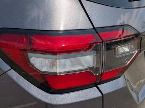 Used 2025 Honda Pilot EX-L image 14