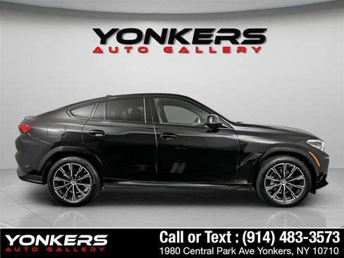 Used 2023 BMW X6 xDrive40i w/ M Sport Package AWD/4WD image 6