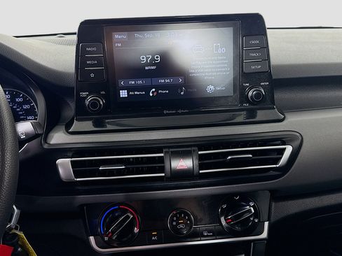 Used 2021 Kia Seltos LX image 16