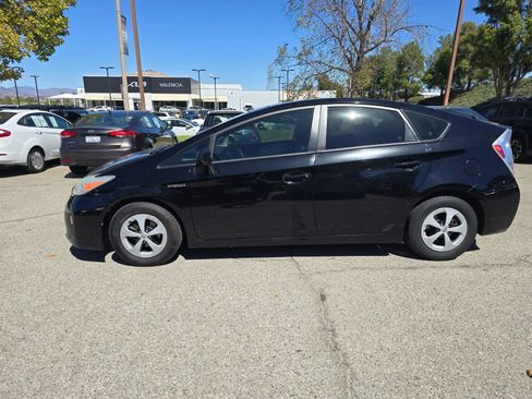 Used 2013 Toyota Prius Three w/ Solar Roof Pkg image 8