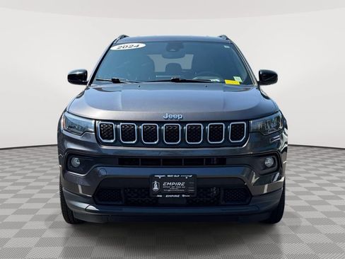 Certified 2024 Jeep Compass Latitude AWD/4WD image 2