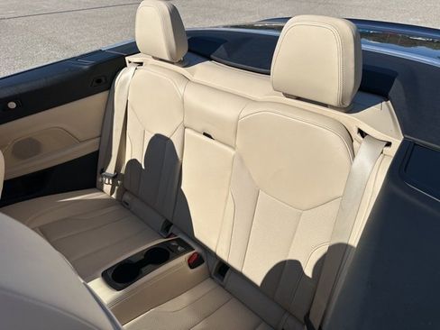 Used 2022 BMW 430i Convertible image 36