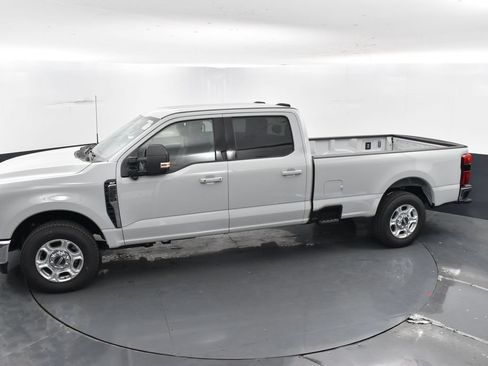 New 2026 Ford F250 XLT w/ XLT Premium Package RWD image 26