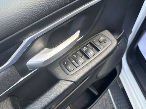 Used 2022 RAM 1500 Big Horn AWD/4WD image 17