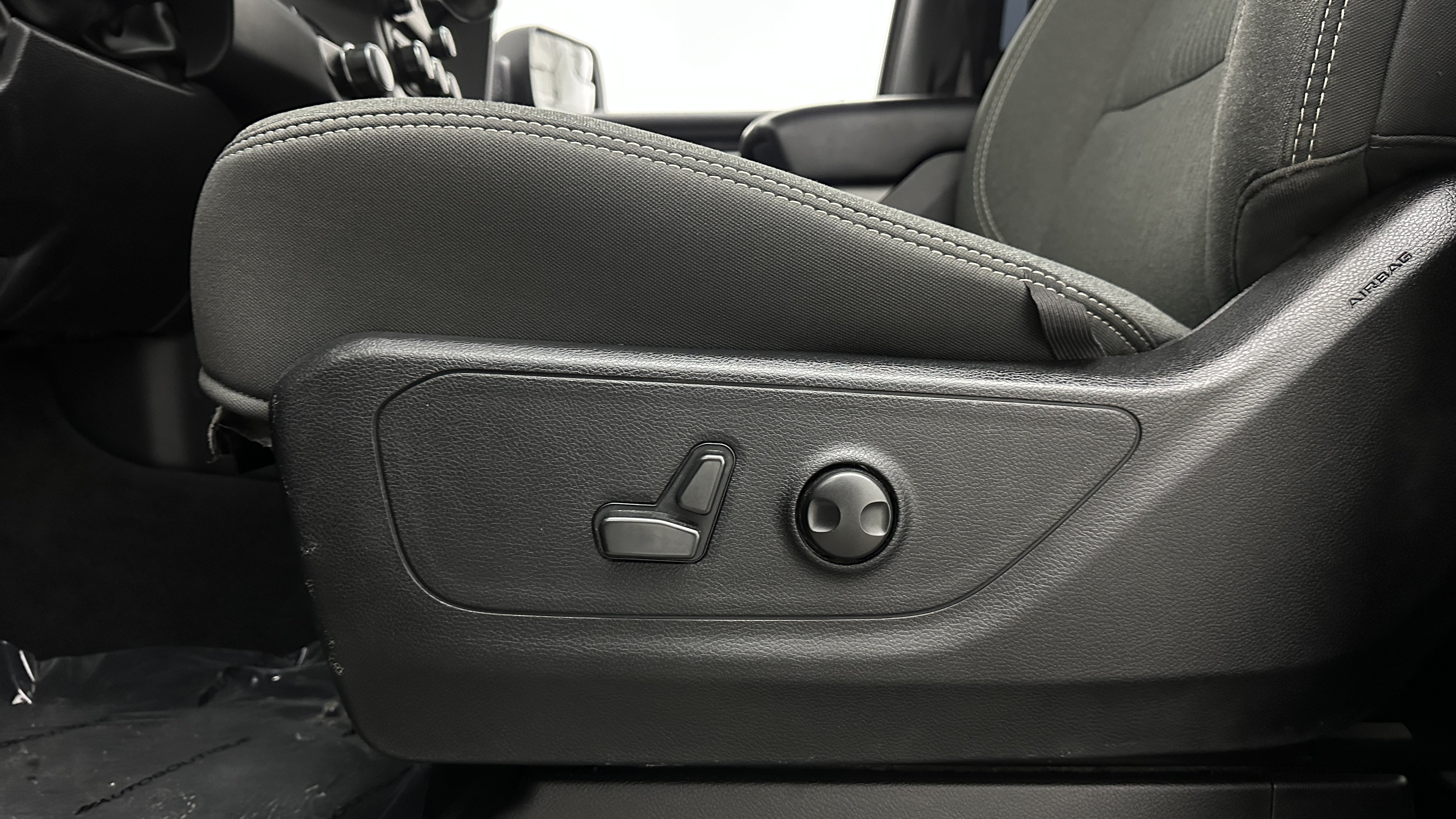 Used 2022 RAM 1500 Big Horn RWD image 14