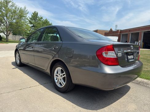 Used 2003 Toyota Camry LE image 8