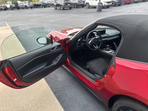 New 2026 MAZDA MX-5 Miata Sport RWD image 17