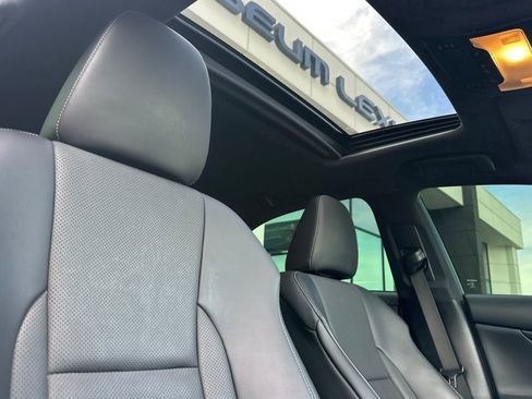 Used 2019 Lexus IS 350 F Sport image 18