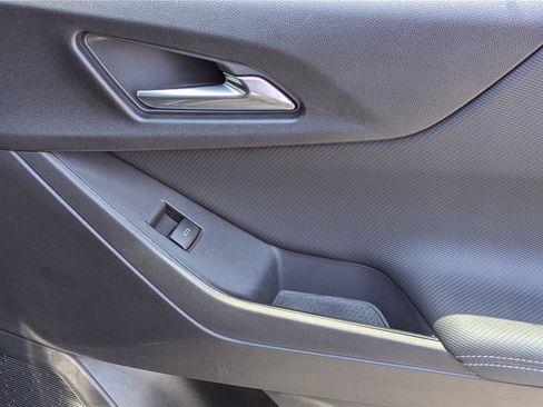 New 2026 Chevrolet Equinox LT w/ Convenience Package II FWD image 25
