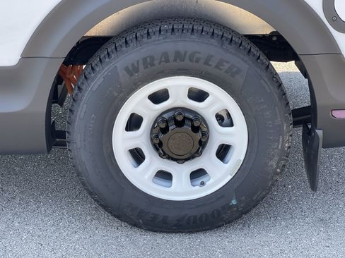 New 2025 Chevrolet Brightdrop 400 image 70