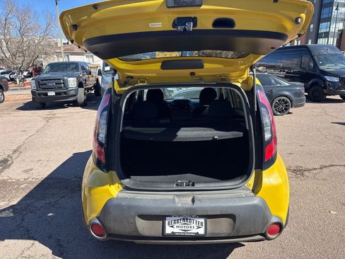Used 2014 Kia Soul + image 14