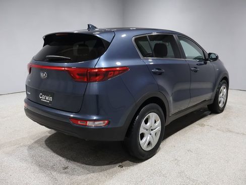 Used 2018 Kia Sportage LX image 2